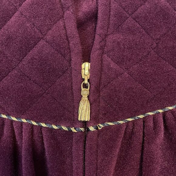 VTG Vanity Fair Maroon House Coat Robe Full Zip Size Medium Plush Elegant USA - Picture 16 of 16